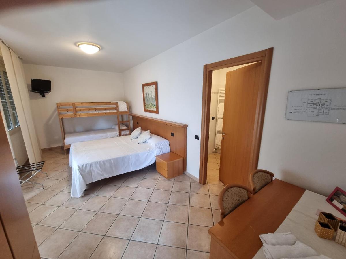 Albergo Lario Gera Lario Cameră foto